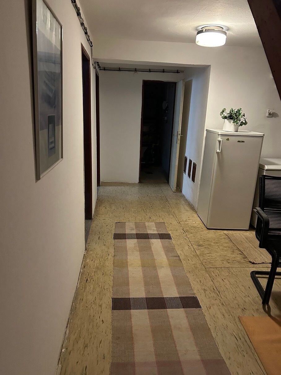 4 izbový rodinný dom s upravenou záhradou a bazénom neďaleko BA v obci Štvrtok na Ostrove — foto 25