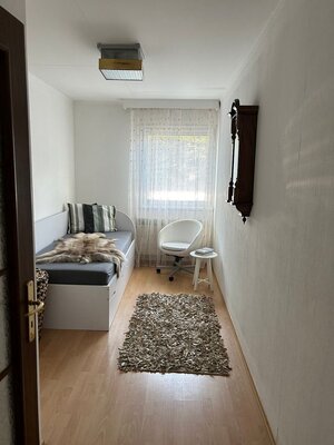 4 izbový rodinný dom s upravenou záhradou a bazénom neďaleko BA v obci Štvrtok na Ostrove — foto 15