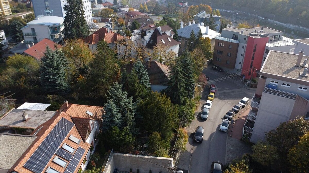 Pozemok na výstavbu mestskej vily BA III, Kramáre, kat. územie Vinohrady — foto 5