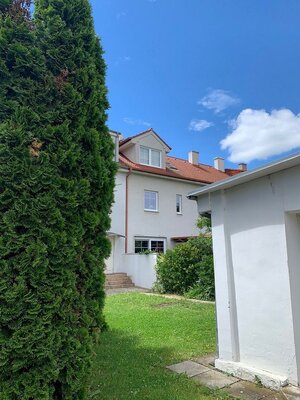 Rodinný dom v BA III, Nové Mesto, Ľudová štvrť, ul. Za kasárňou  — foto 1