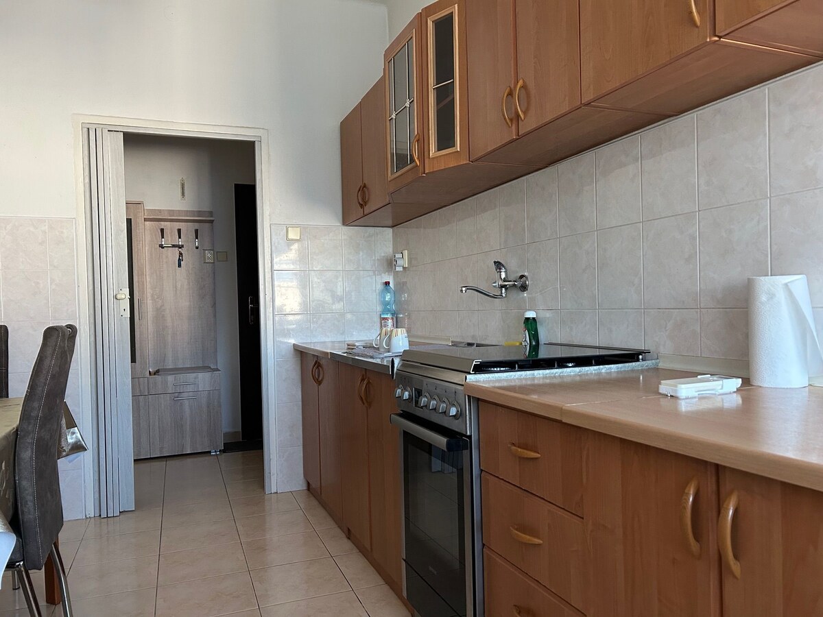 Priestranný 2-izbový tehlový byt s možnosťou prerobenia na 3-izbový Bratislava I – Staré Mesto, Justičná ul. (pri Justičnom paláci) — foto 24