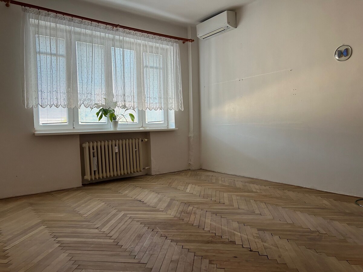 Priestranný 2-izbový tehlový byt s možnosťou prerobenia na 3-izbový Bratislava I – Staré Mesto, Justičná ul. (pri Justičnom paláci) — foto 25