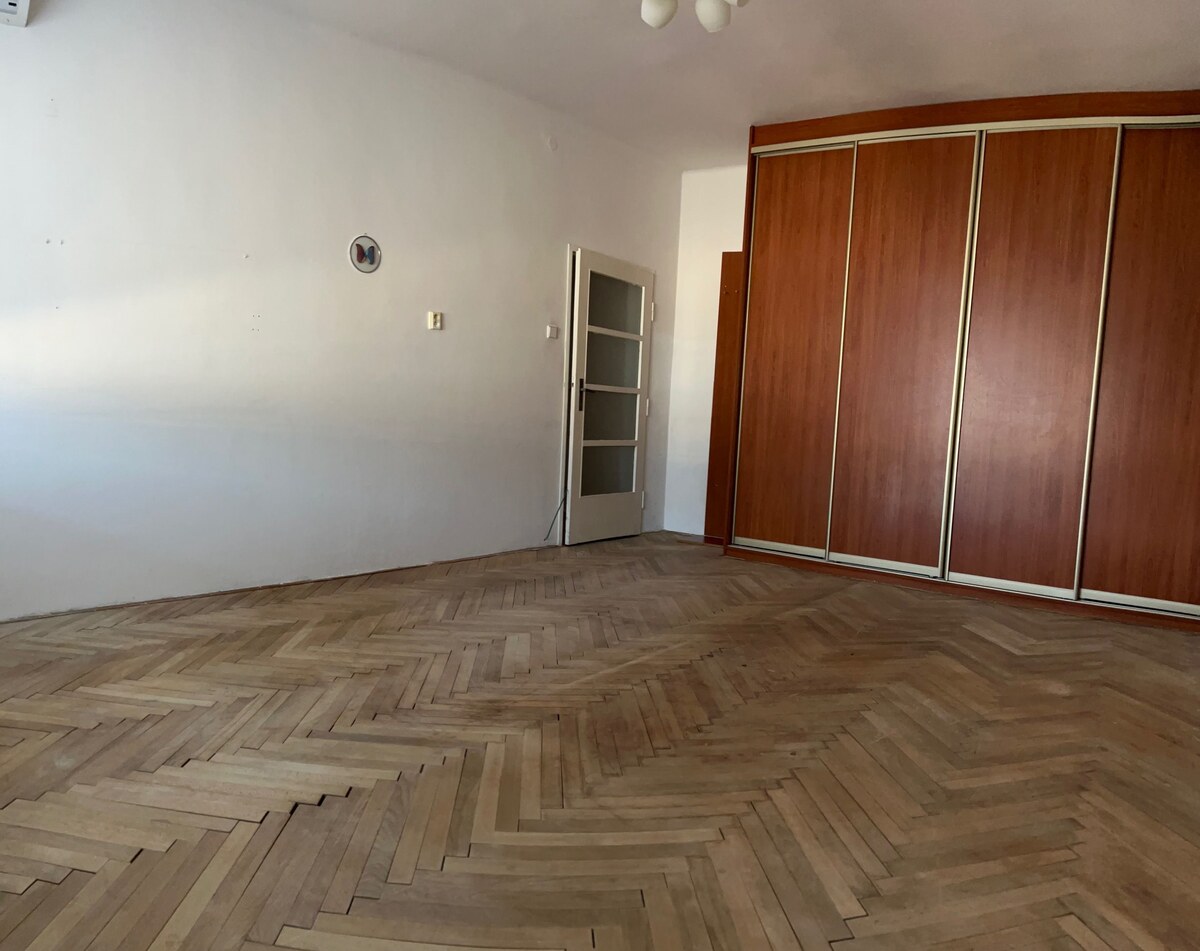 Priestranný 2-izbový tehlový byt s možnosťou prerobenia na 3-izbový Bratislava I – Staré Mesto, Justičná ul. (pri Justičnom paláci) — foto 26