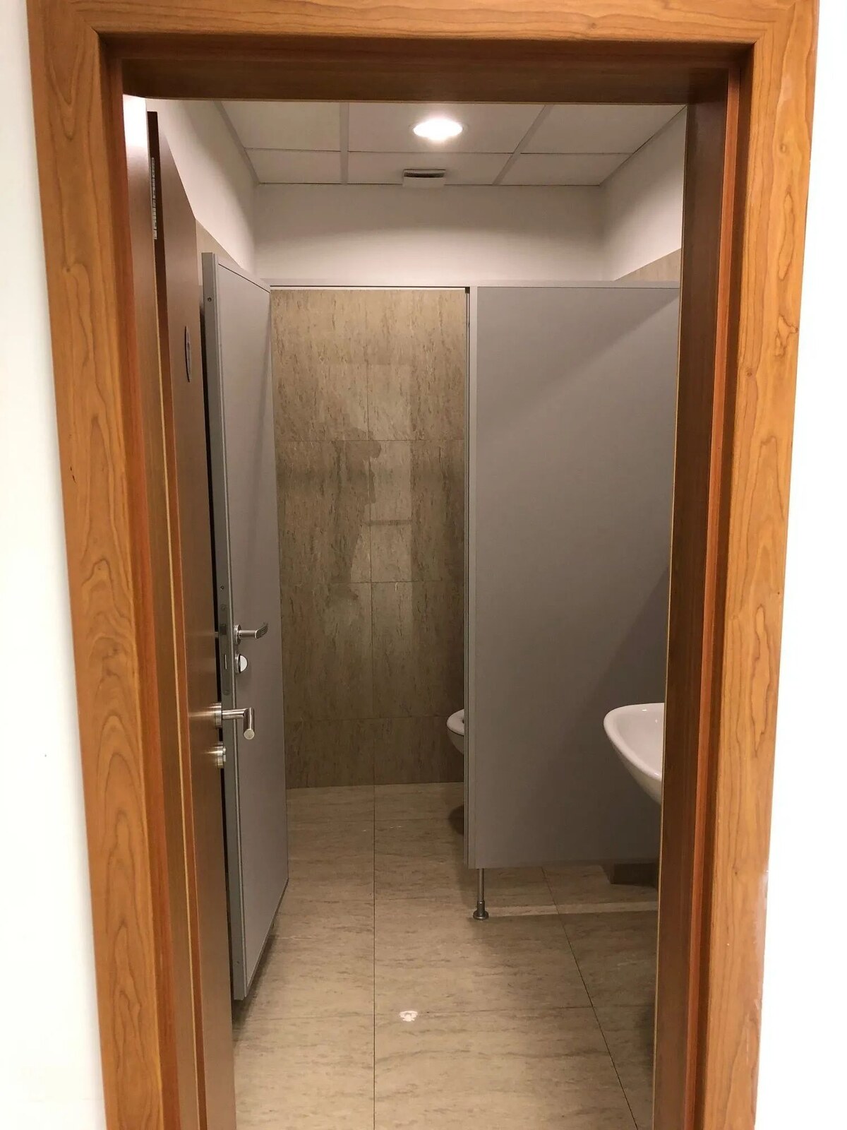 Moderné obchodné/kancelárske priestory 100 m² so 4 parkovacími miestami – Smrečianska 22, Bratislava-Nové Mesto — foto 8