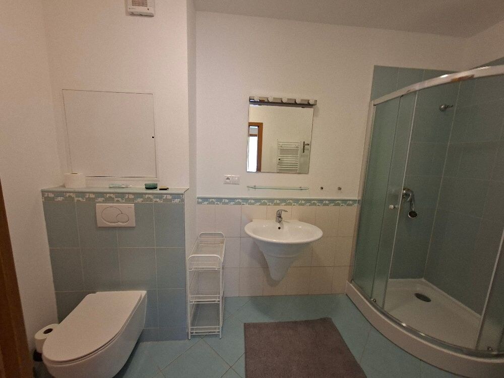 Prenájom - 2 izbový zariadený byt s garážou na Tomášikovej ul. v bratislavskom Ružinove — foto 11