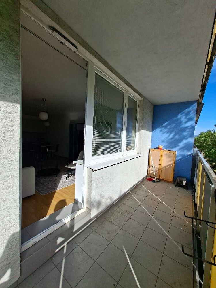 Prenájom - 2 izbový zariadený byt s garážou na Tomášikovej ul. v bratislavskom Ružinove — foto 5