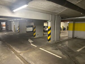 garážové státie v obľúbenom rezidenčnom komplexe EDEN PARK v Bratislave – Ružinove, v mestskej časti Štrkovec. — foto 2