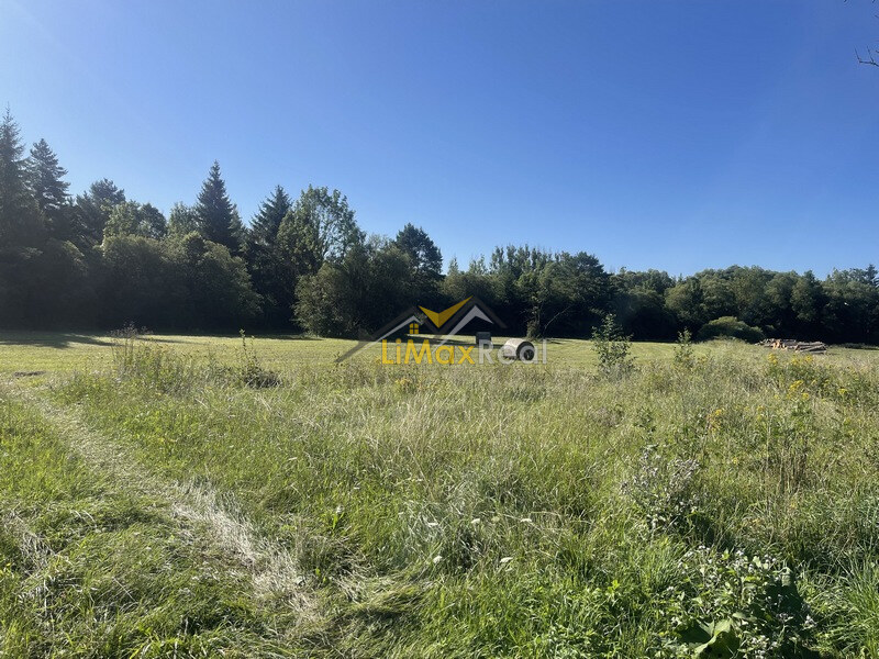 Slnečné stavebné pozemky v tichom prostredí Liptova — foto 14