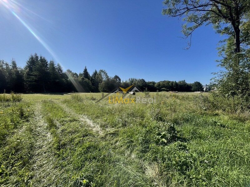 Slnečné stavebné pozemky v tichom prostredí Liptova — foto 15