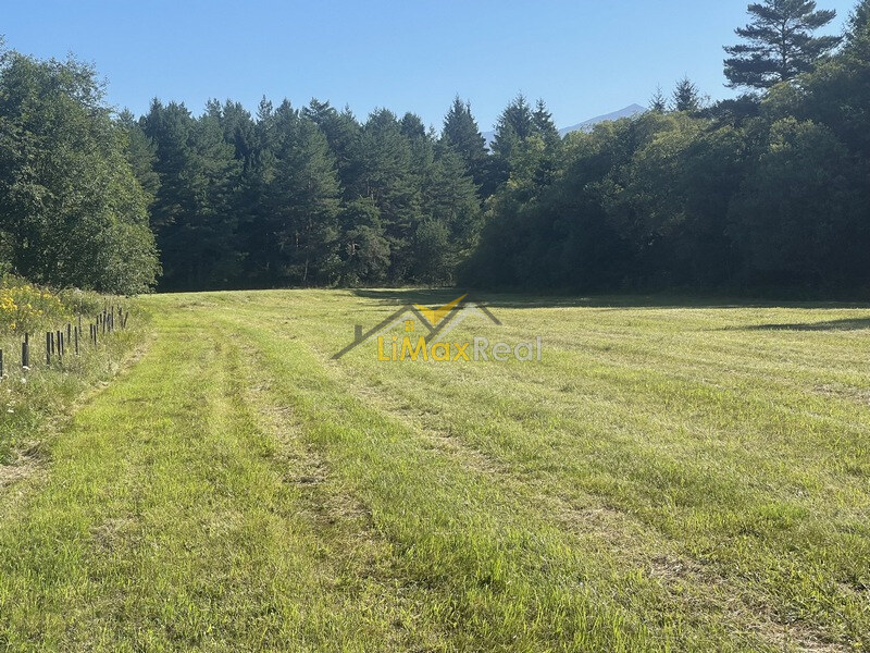 Slnečné stavebné pozemky v tichom prostredí Liptova — foto 21