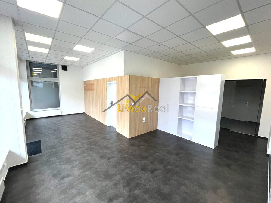 Nádherné administratívno-kancelárske priestory v centre Liptovského Mikuláša — foto 8