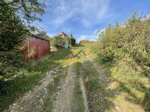 Záhradka s krásnym výhľadom na Liptovský Mikuláš — foto 21