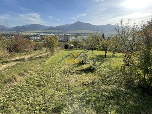 Záhradka s krásnym výhľadom na Liptovský Mikuláš — foto 5
