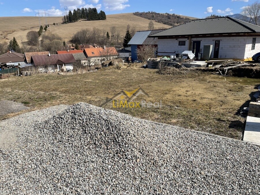 Pozemok so stavebným povolením neďaleko Liptovského Mikuláša — foto 6
