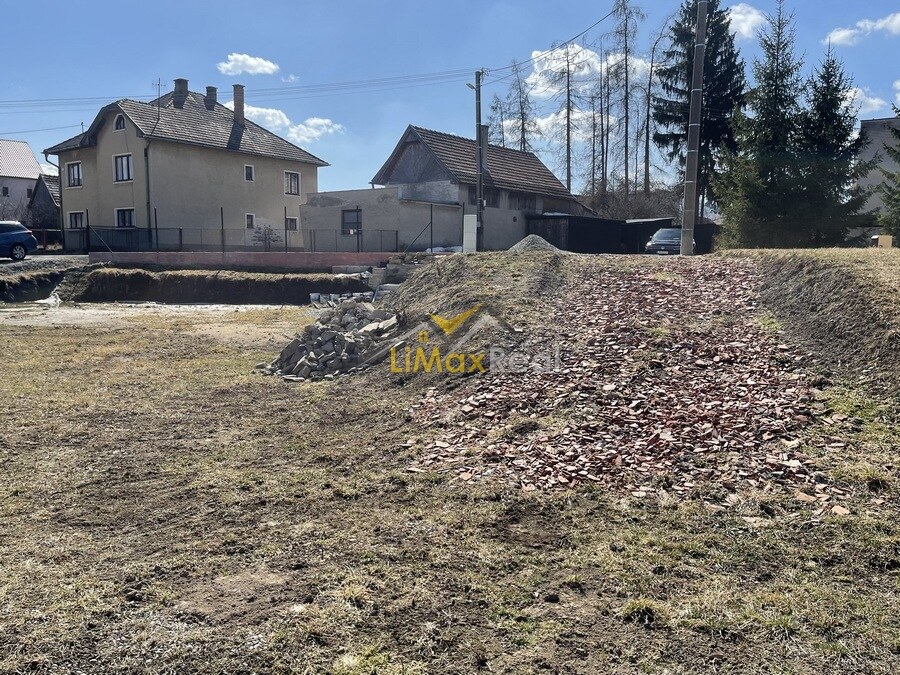Pozemok so stavebným povolením neďaleko Liptovského Mikuláša — foto 8