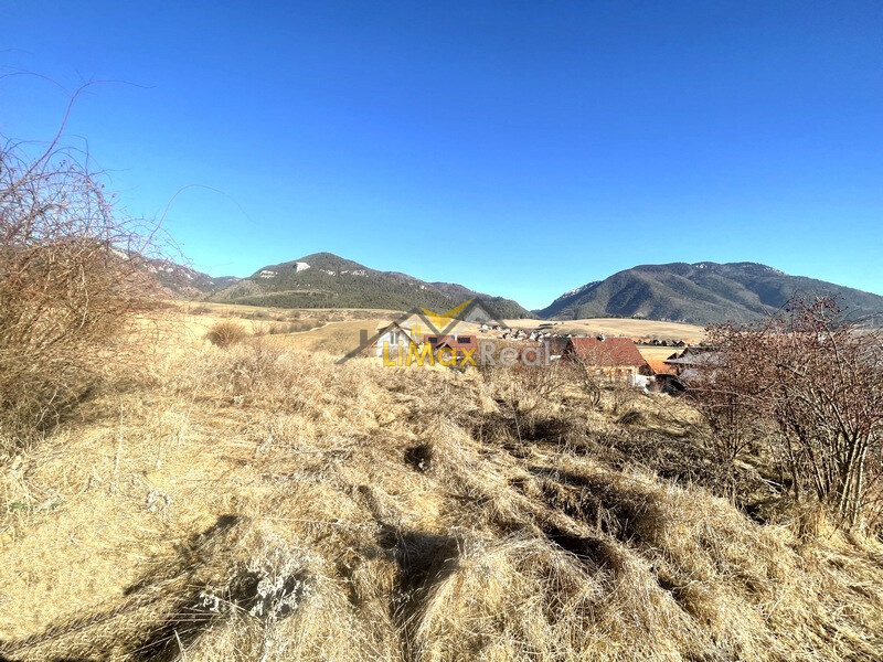 Slnečné stavebné pozemky v obci Ižipovce na predaj — foto 7