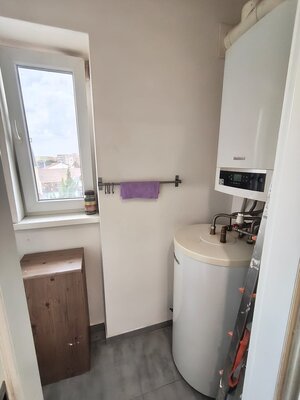 EXKLUZÍVNE IBA U NÁS \| Prerobený 2\-izbový byt priamo v centre mesta so spoločným dvorom na parkovanie — foto 7