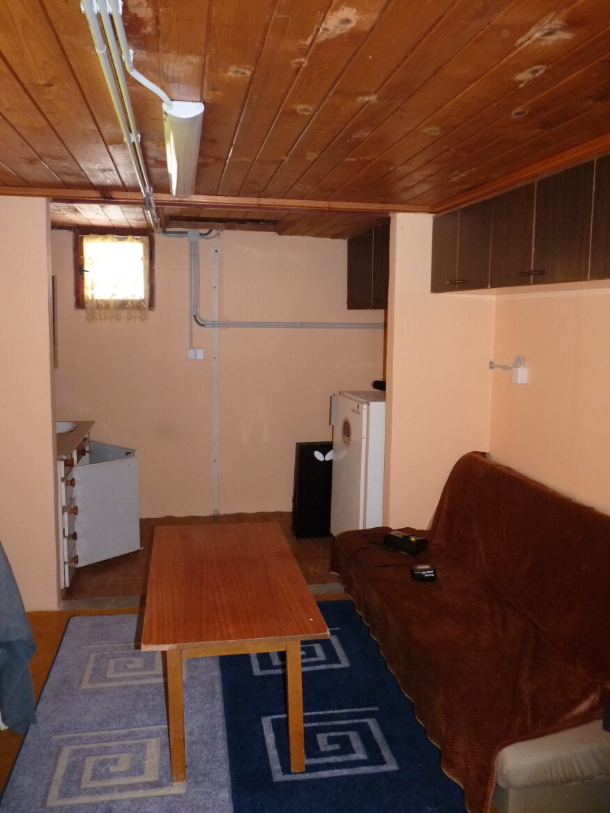Predaj, murovaná chata, záhrada, Nové Zámky — foto 16
