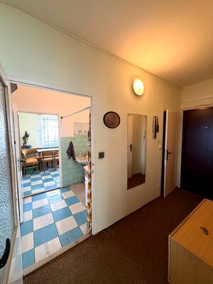 Exkluzívne na predaj štvorizbový byt v bližšom centre mesta. — foto 1