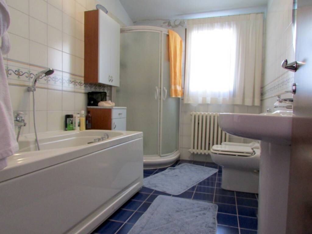 Samostatne stojaci dom na predaj, Razanac — foto 11