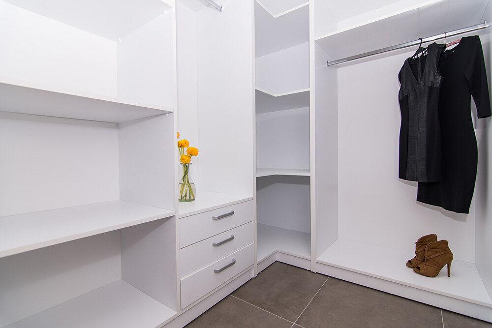 MODERNÍ LUXUSNÍ VILA 350 M OD MOŘE, KAŠTEL KAMBELOVAC — foto 9