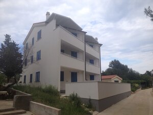 DVOUPOKOJOVÝ APARTMÁN, 35 M OD MOŘE, VERUNIĆ - DUGI OTOK — foto 2
