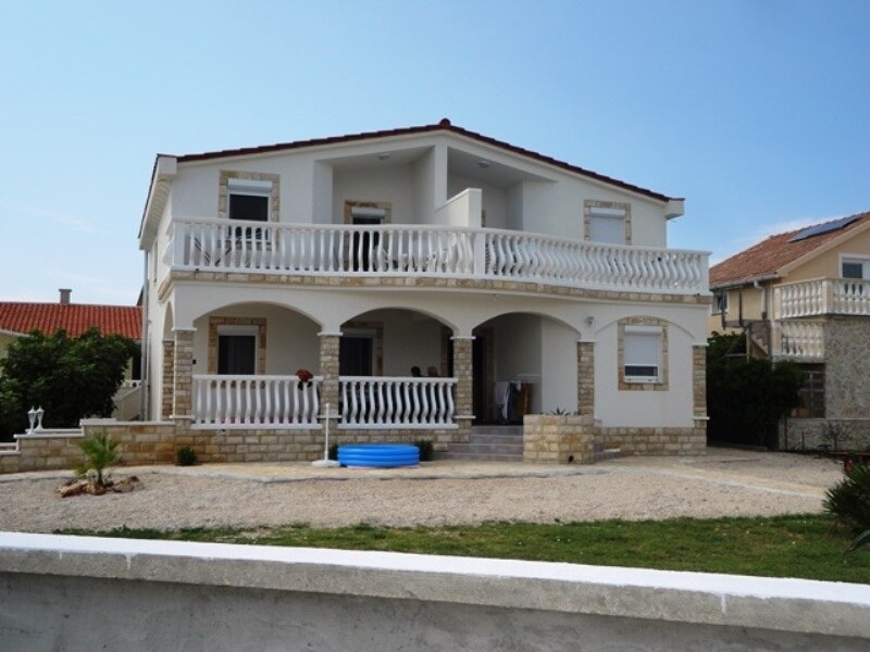 Rekreační dům přímo u moře, ostrov Vir — foto 2