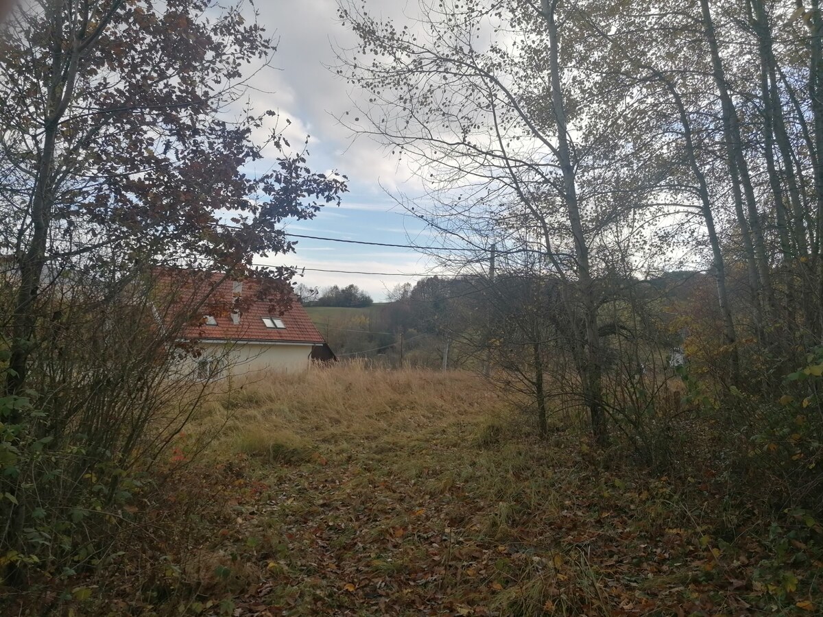 Rekreačný pozemok pri potôčiku — foto 4