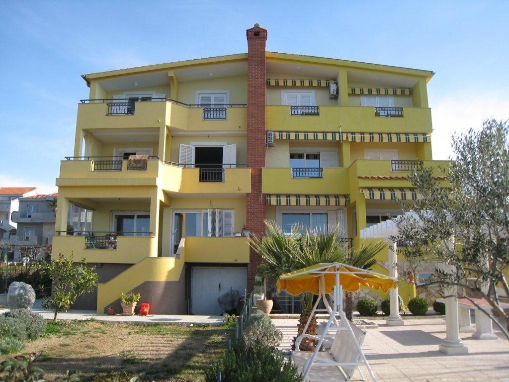 APARTMÁNOVÝ DOM PRI MORI, KOŽINO — foto 3