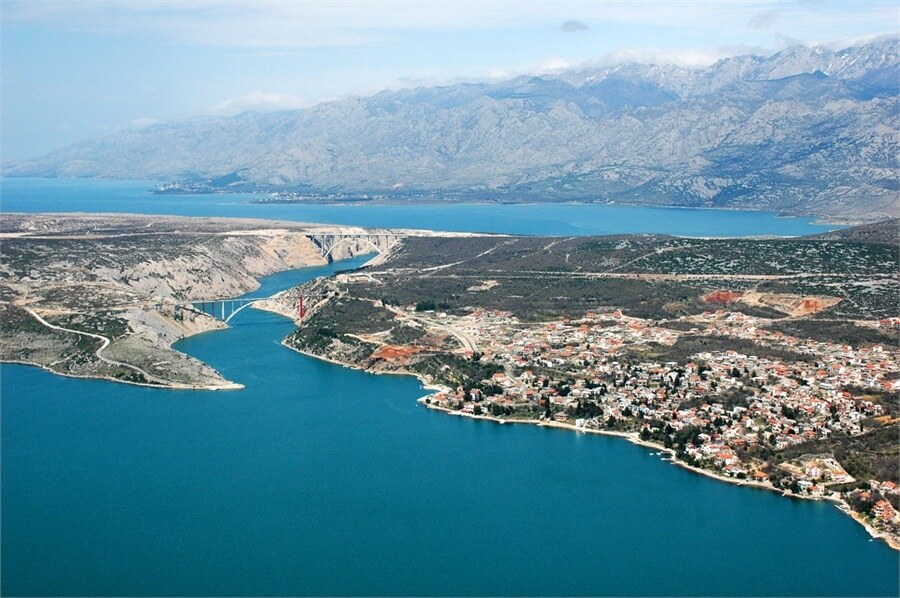 STAVEBNÍ PARCELA - MASLENICA — foto 2