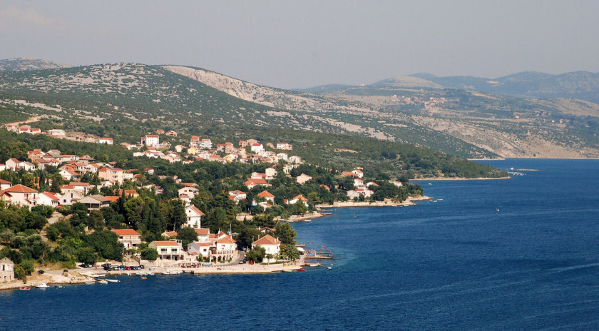 STAVEBNÍ PARCELA - MASLENICA — foto 3