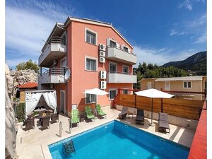 APARTMÁNOVÁ VILA S BAZÉNOM A VÝHĽADOM NA MORE — foto 3