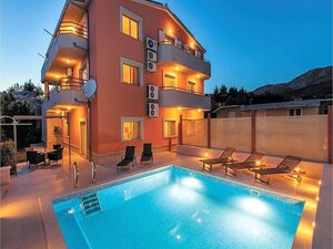 APARTMÁNOVÁ VILA S BAZÉNOM A VÝHĽADOM NA MORE — foto 5
