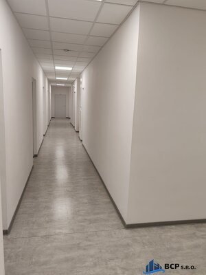 Bez provízie - Výhodný prenájom kancelárie-Polianky 5, Bratislava- Dúbravka — foto 10