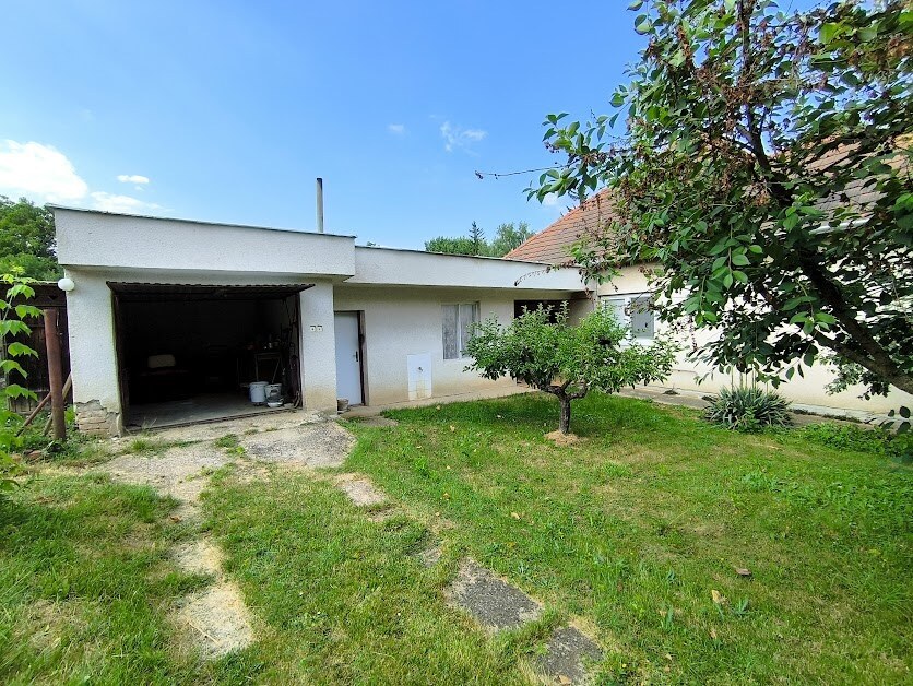Čiastočne podpivničený RD Dedinka 1100m2 pozemok — foto 3