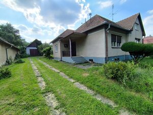 Čiastočne podpivničený RD Dedinka 1100m2 pozemok — foto 2
