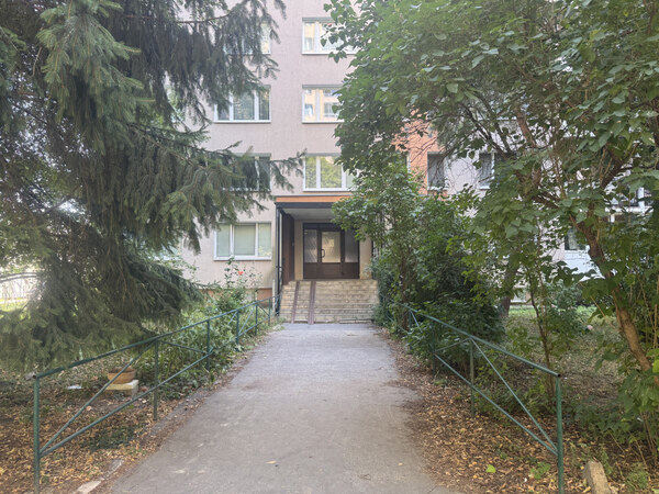 NA PREDAJ_1 izbák_41 m2_Braniskova ul._"KUZMÁNKA"_KOŠICE