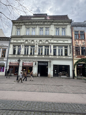 NA PREDAJ_MEŠTIANSKY DOM na HLAVNEJ ULICI V KOŠICIACH_historické centrum_NKP — foto 1