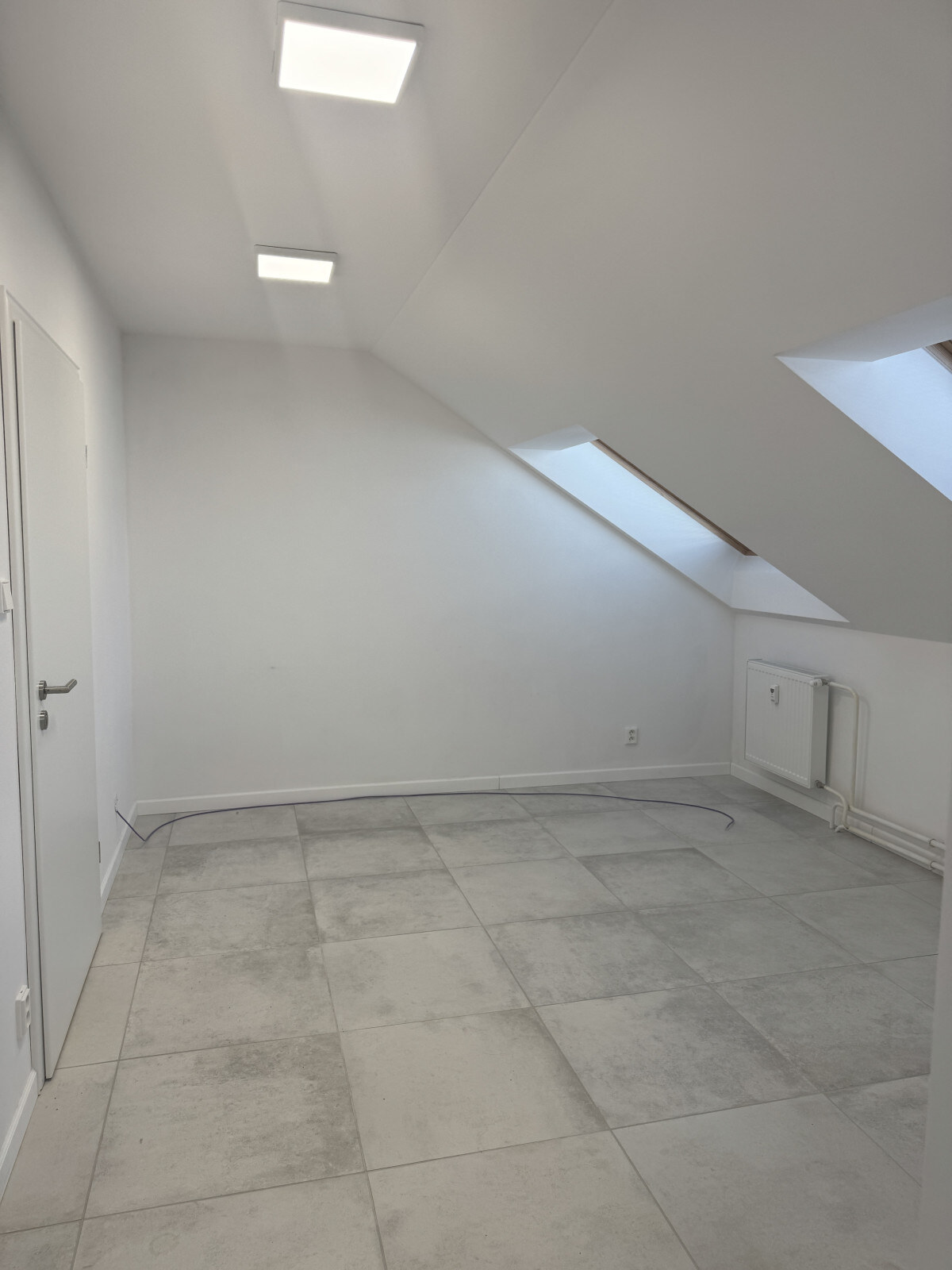 NA PRENÁJOM - obchodné priestory v centre Košic - Hlavná ulica — foto 2
