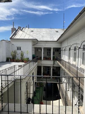 NA PRENÁJOM - podnikajte v Starom Meste - na HLAVNEJ ulici ! — foto 1