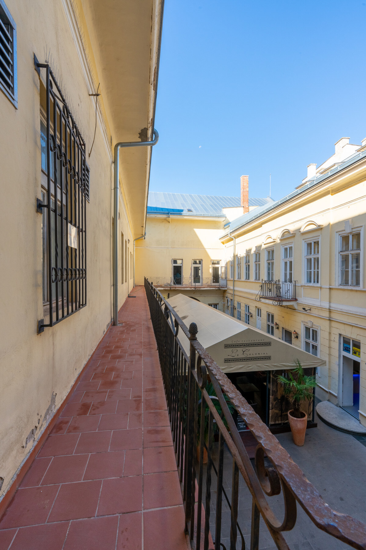 NA PRENÁJOM - obchodné priestory v centre Košic - Hlavná ulica — foto 5