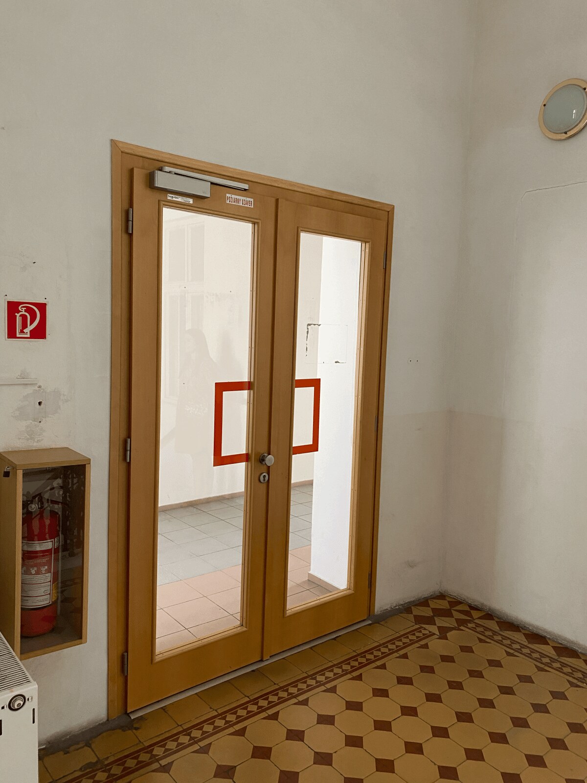 NA PRENÁJOM - obchodné priestory v centre Košic - Hlavná ulica — foto 2