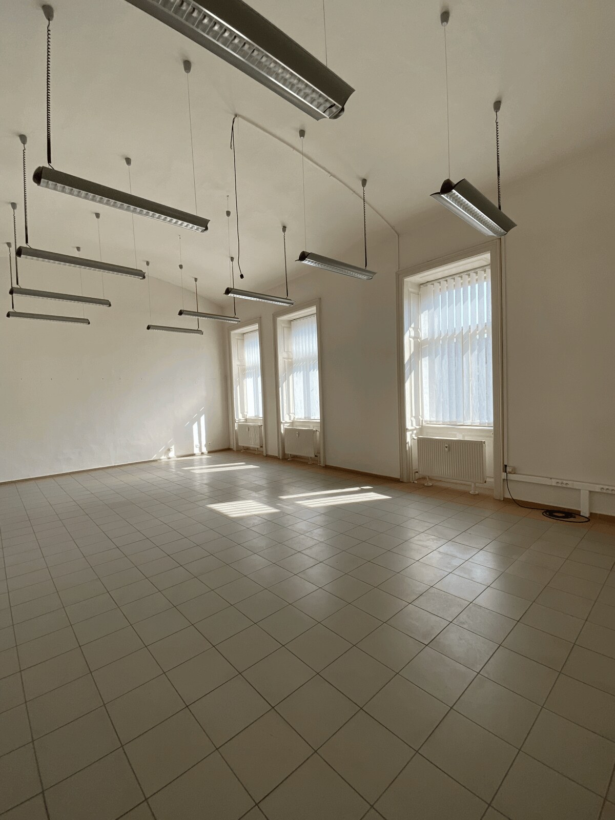 NA PRENÁJOM - obchodné priestory v centre Košic - Hlavná ulica — foto 12