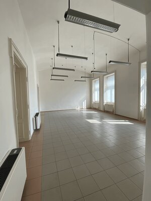 NA PRENÁJOM - obchodné priestory v centre Košic - Hlavná ulica — foto 5
