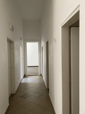 NA PRENÁJOM - obchodné priestory v centre Košic - Hlavná ulica — foto 11