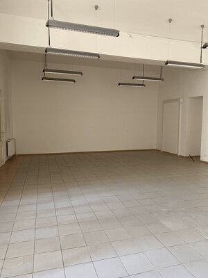 NA PRENÁJOM - obchodné priestory v centre Košic - Hlavná ulica — foto 14