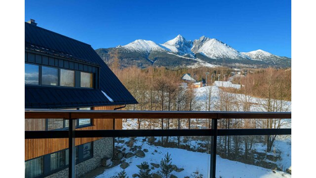 Na predaj štýlový apartmán s výhľadom na panorámu Tatier v Tatranskej Lomnici — foto 4