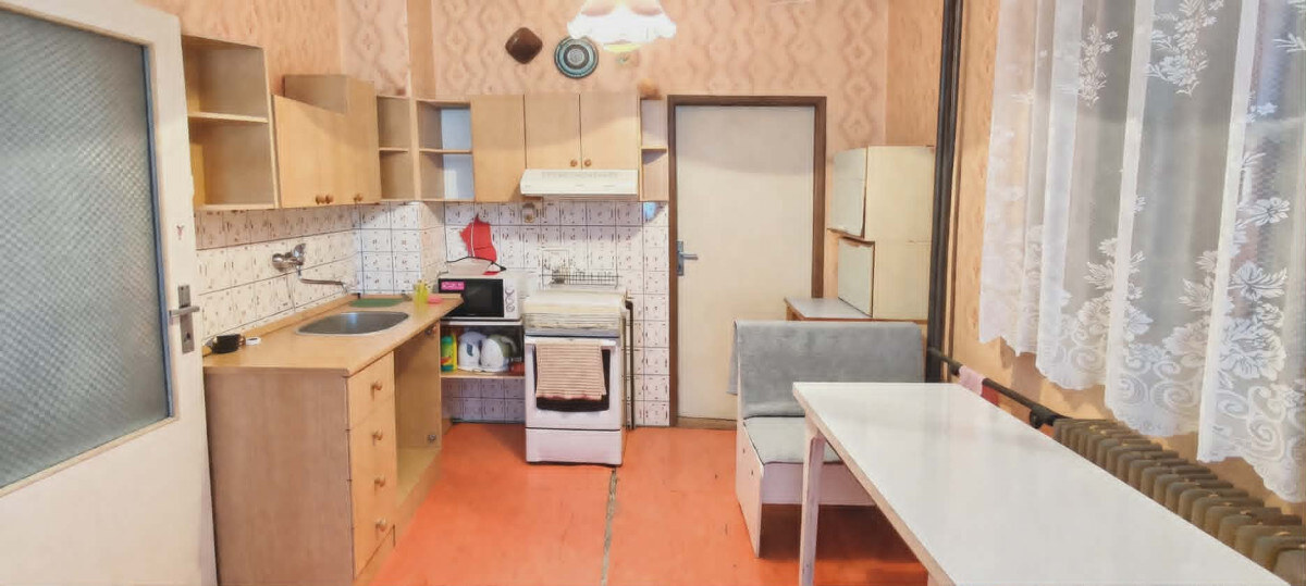 SPEKTRUM REALITY - Na PREDAJ Rodinný dom s garážou, pozemkom 802 m2, Nitrianske Pravno, okres Prievidza — foto 4