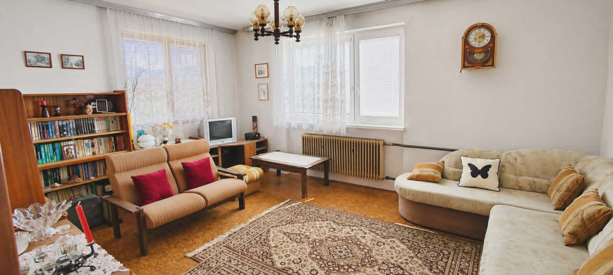 SPEKTRUM REALITY - Na PREDAJ Rodinný dom s garážou, pozemkom 802 m2, Nitrianske Pravno, okres Prievidza — foto 10