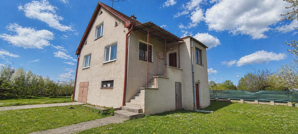 SPEKTRUM REALITY - Na PREDAJ Rodinný dom s garážou, pozemkom 802 m2, Nitrianske Pravno, okres Prievidza